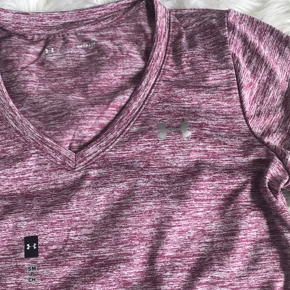 🌸 2 for $30 🌸 under Armour top - Picture 3 of 4